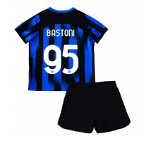 Inter Milan Alessandro Bastoni #95 Koszulka Podstawowa dzieci 2023-24 Krótki Rękaw (+ krótkie spodenki)