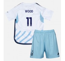 Nottingham Forest Chris Wood #11 Koszulka Wyjazdowa dzieci 2023-24 Krótki Rękaw (+ krótkie spodenki)