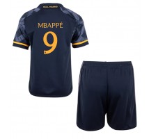 Real Madrid Kylian Mbappe #9 Koszulka Wyjazdowa dzieci 2023-24 Krótki Rękaw (+ krótkie spodenki)